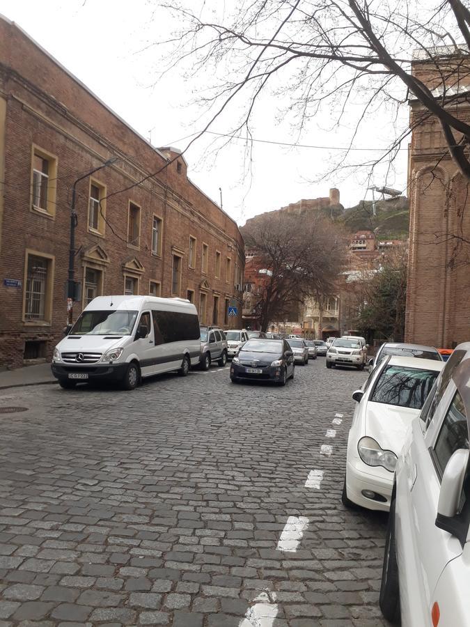 Leselidze Guest House Tbilisi Buitenkant foto
