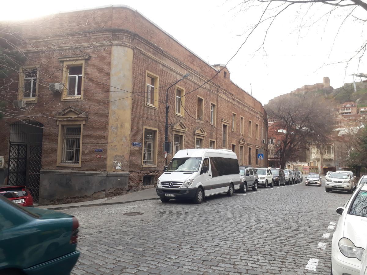 Leselidze Guest House Tbilisi Buitenkant foto